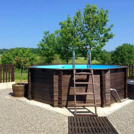 Maison Cogulet At Les Vergnes Gites * Exideuil-sur-Vienne